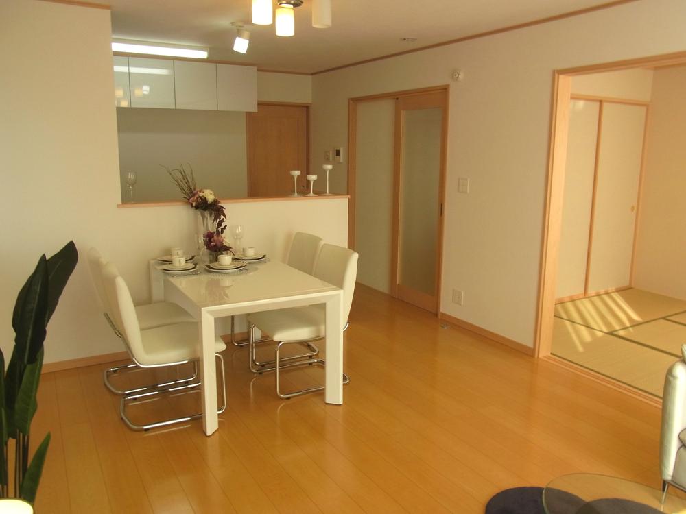 Living. Indoor (11 May 2013) Shooting LDK south