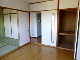 Living and room. Western-style (6 quires)