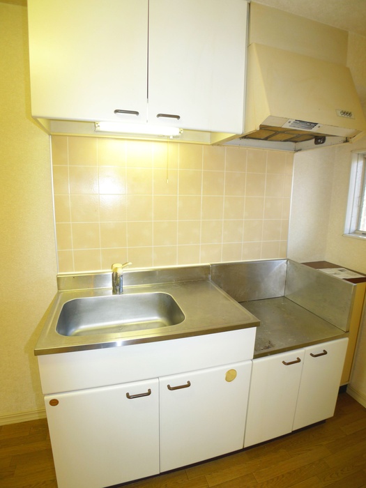 Kitchen. Gas stove installation Allowed