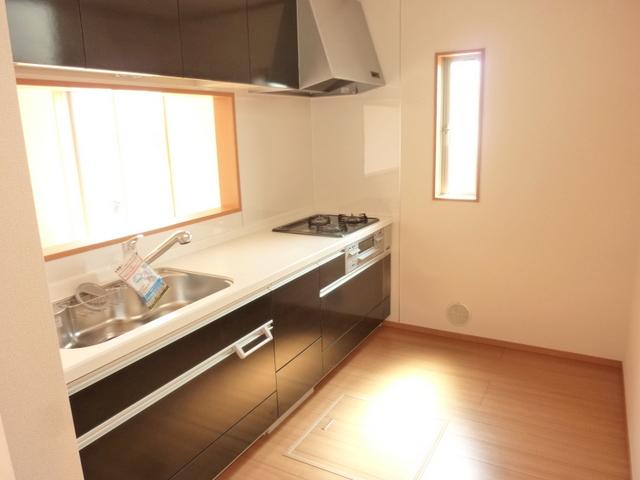 Same specifications photo (kitchen)