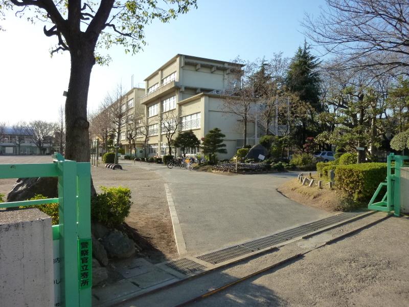 Primary school. Eighth to elementary school 520m