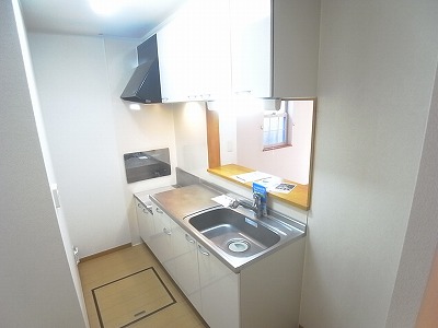 Kitchen. Gas stove 2 burners installed Allowed. Counter Kitchen ・ Water purifier built-in. 