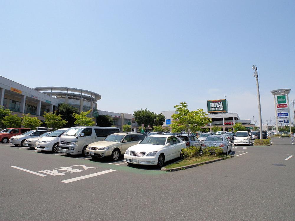 Shopping centre. Moraju to Kashiwa 2900m