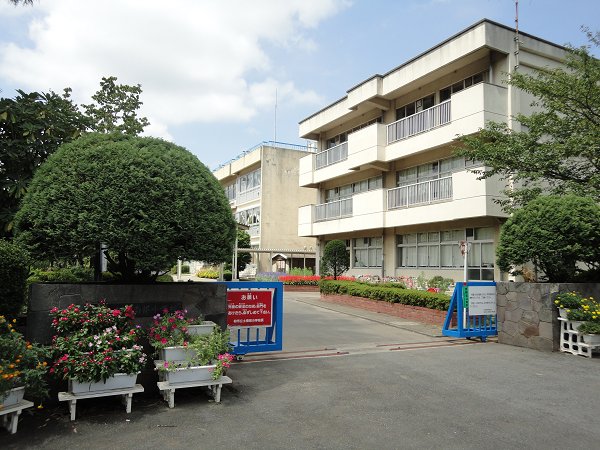 Primary school. 1000m until the Kashiwa Municipal soil south elementary school (elementary school)