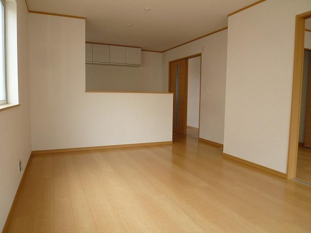 Living. Building 2 room (December 27, 2013) Shooting