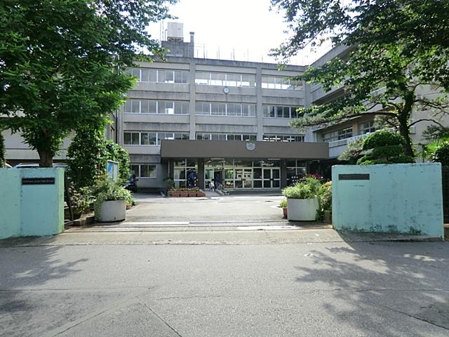 Junior high school. Municipal Nishihara until junior high school 480m