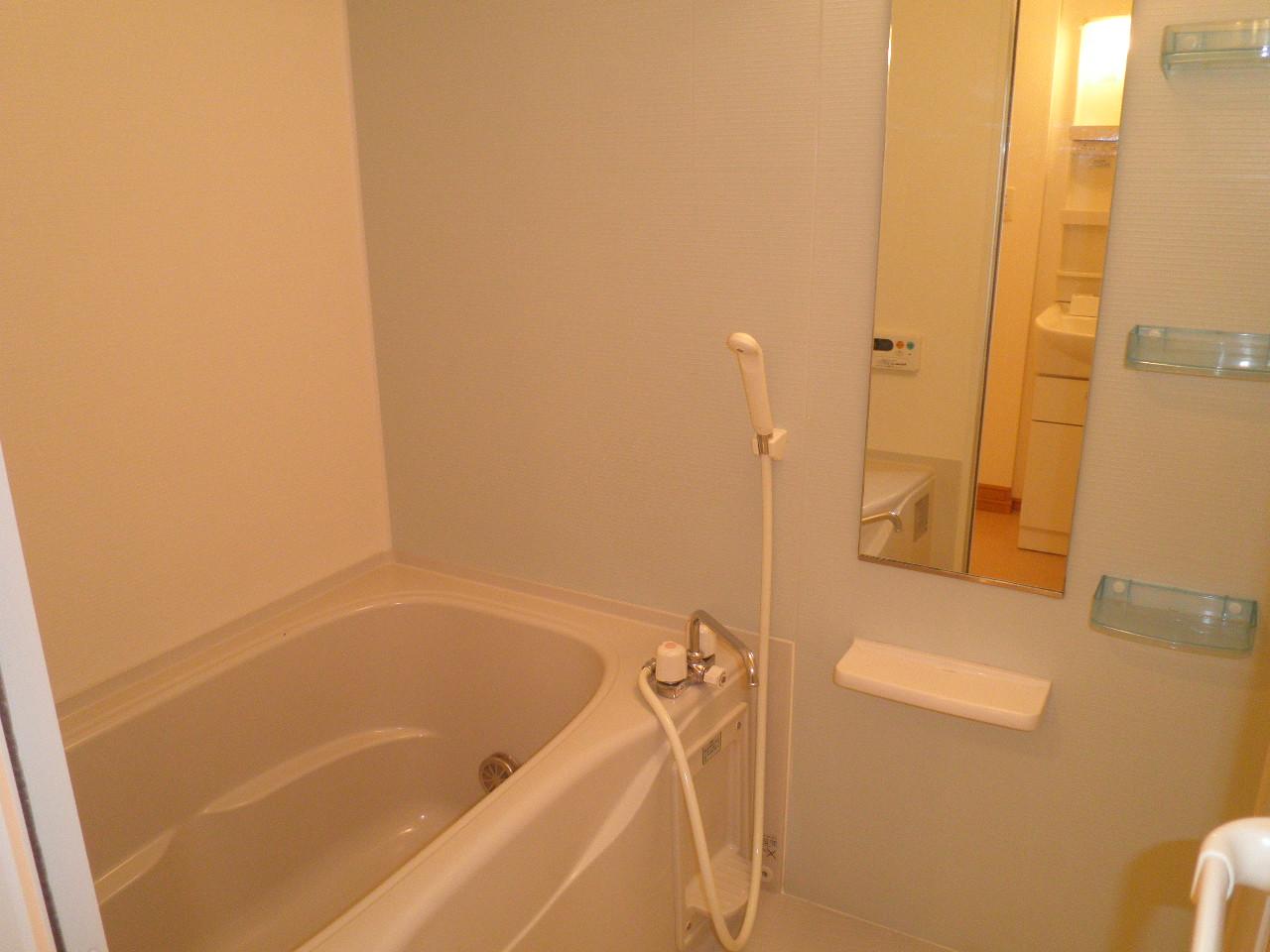 Bath. Reheating hot water supply