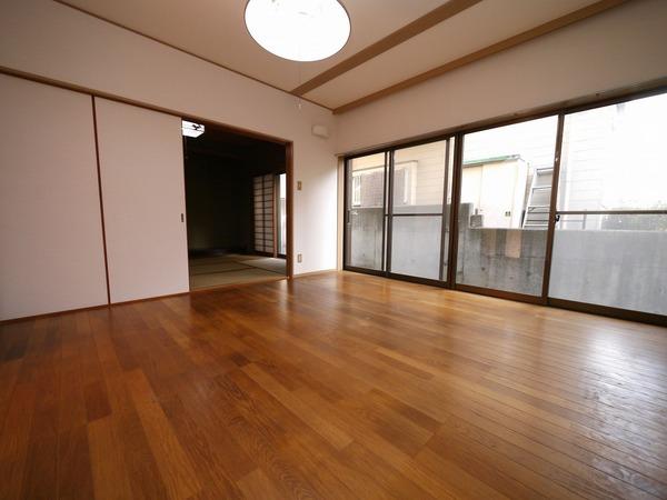 Living and room