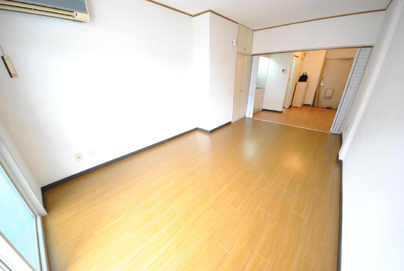 Living and room