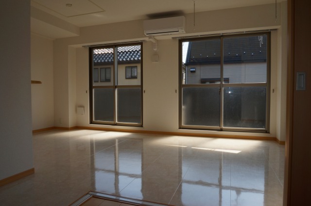 Living and room