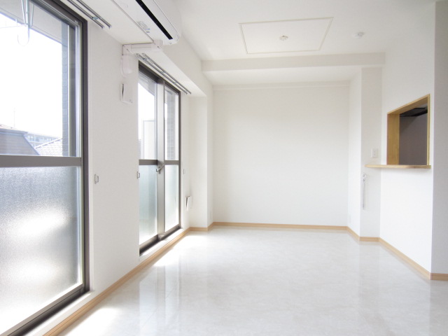 Living and room