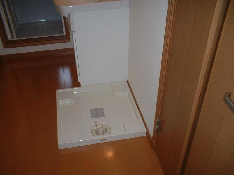 Other. There is storage room washing machine