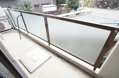 Balcony.  ※ It is a photograph of the other rooms.