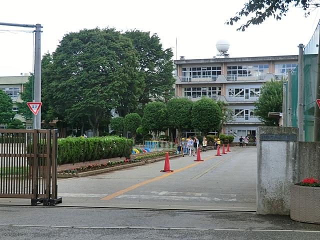 Primary school. Kashiwashiritsu Nishihara to elementary school 760m