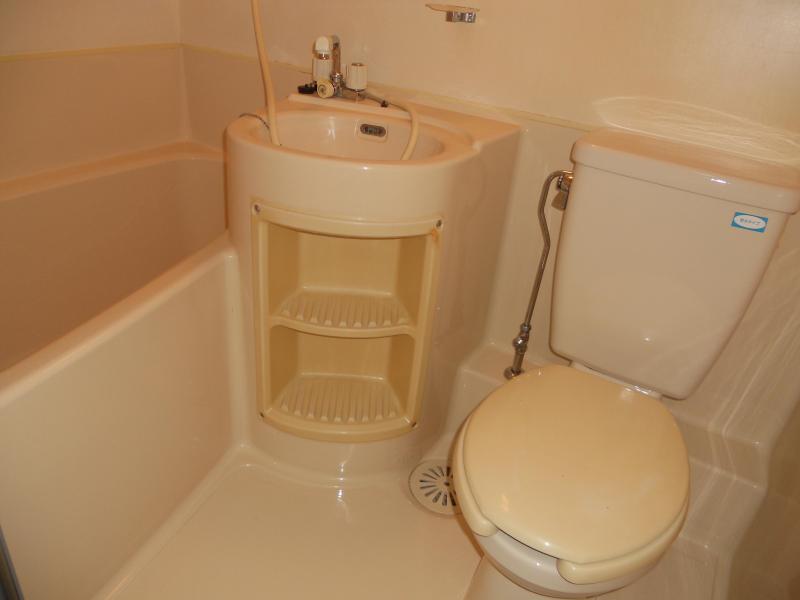 Bath. It has a three-point UB