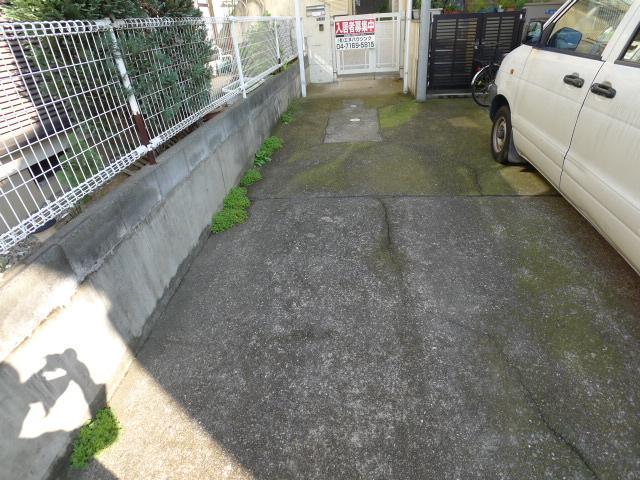 Parking lot
