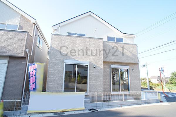 Local appearance photo. 6 Building