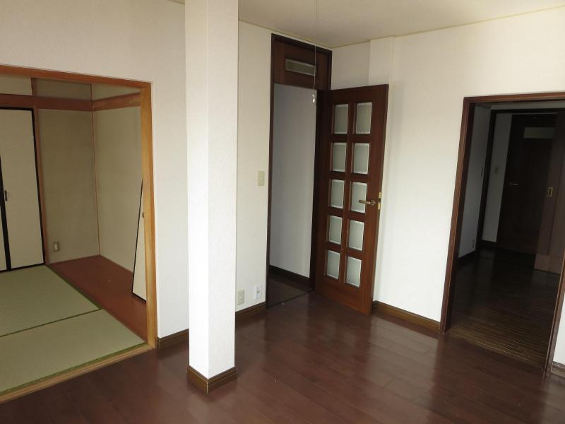 Living and room