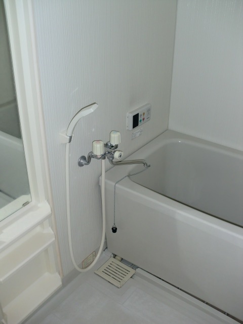 Bath. Same property ・ For indoor photo of another room