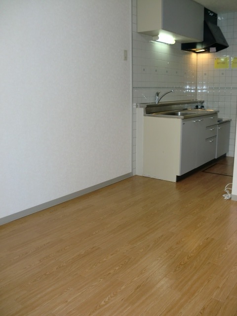 Living and room. Same property ・ For indoor photo of another room