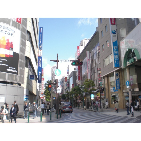Dorakkusutoa. Matsumotokiyoshi Kashiwaten until (drugstore) 580m