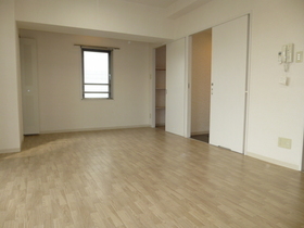Living and room. It is an electronic lock lock ~