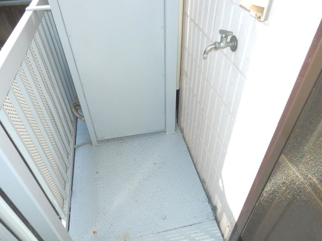 Other room space. Laundry Area