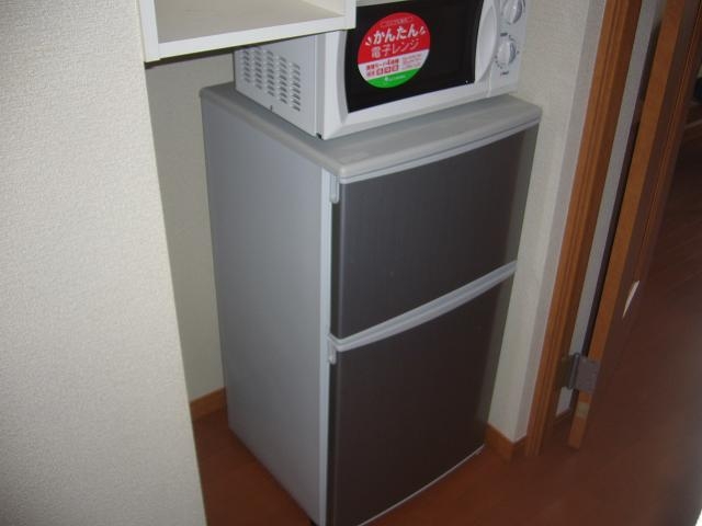 Other Equipment. Refrigerator & Microwave