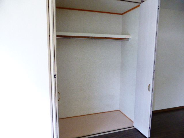 Receipt. Living storage