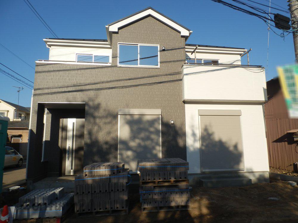 Local appearance photo. Local (12 May 2013) Shooting 1 Building