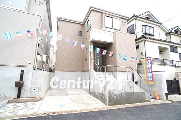 Local appearance photo. A Building