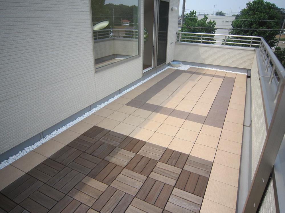 Balcony. Sky Living. Tiled rooftop balcony offers fun plus alpha.