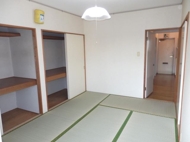 Living and room. room