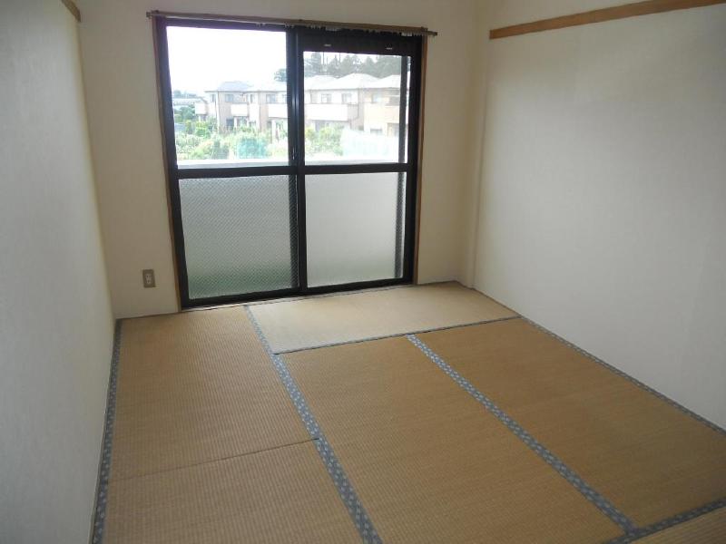 Other room space. Here is grinded in the rooms of 6 quires Japanese-style room!