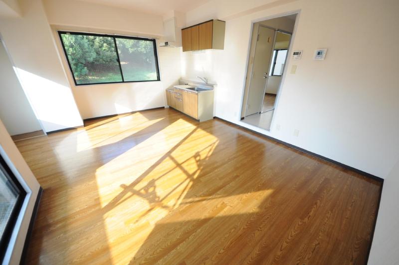 Living and room