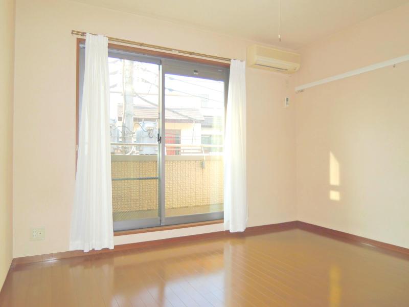 Living and room. Beautiful Western-style.