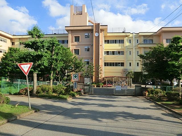 Junior high school. Kashiwadai 1250m up to five junior high school