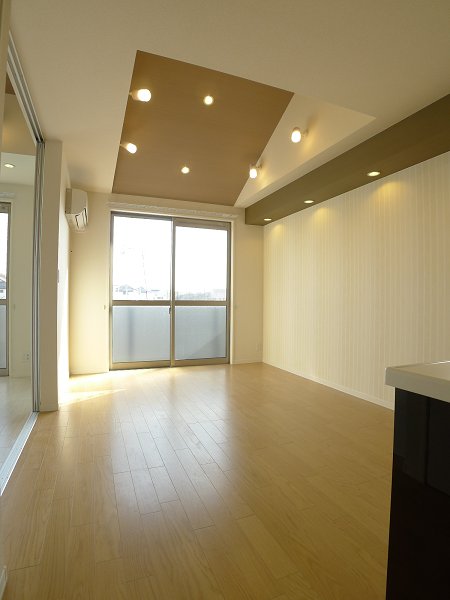 Living and room. LDK12.7 Pledge