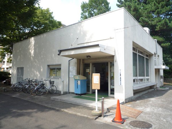 library. Kashiwashiritsu library Toyoshikidai 580m to annex (library)