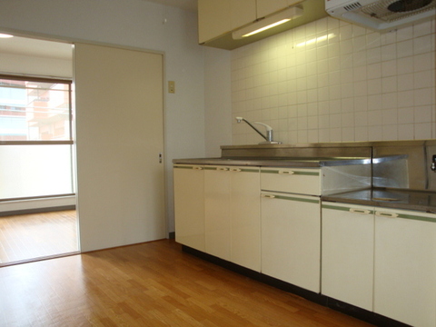 Kitchen. Neat also kitchen