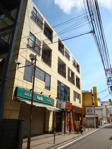 Building appearance. Also Easy on foot station and super.
