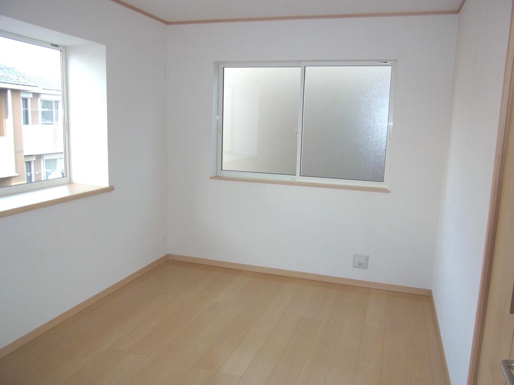 Non-living room. Indoor (11 May 2013) Shooting