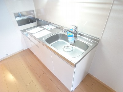 Kitchen. Gas stove 2 burners installed Allowed ・ Water purifier built-in kitchen.