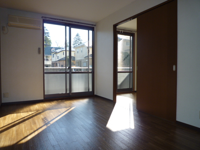 Living and room