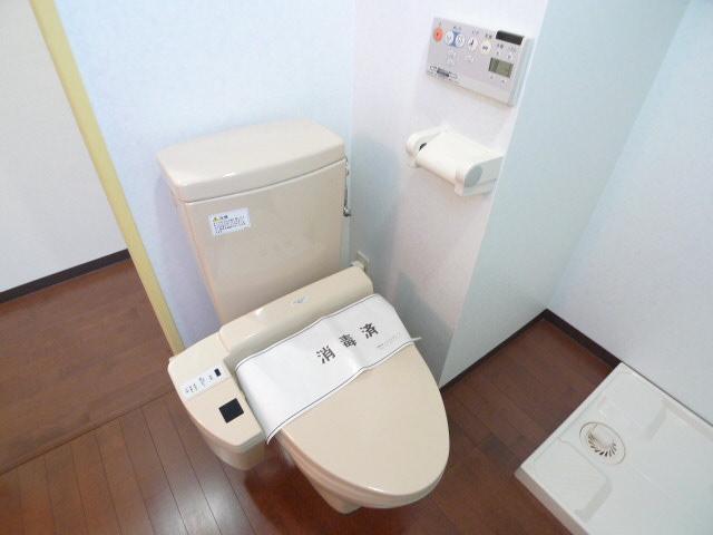 Toilet