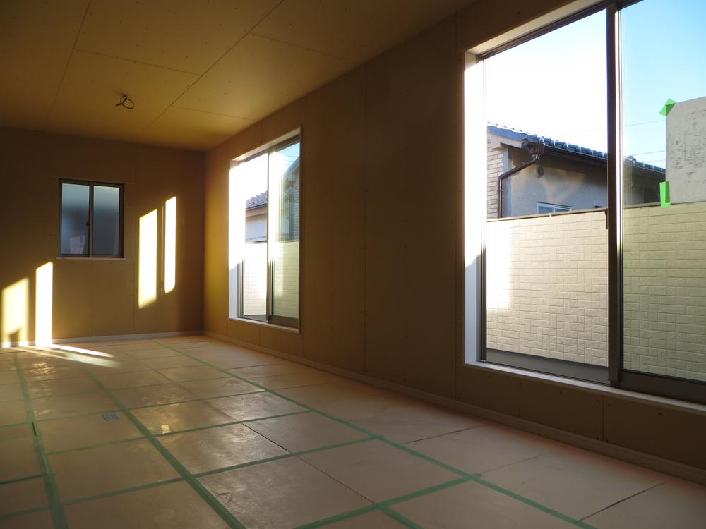 Non-living room. Indoor (12 May 2013) Shooting