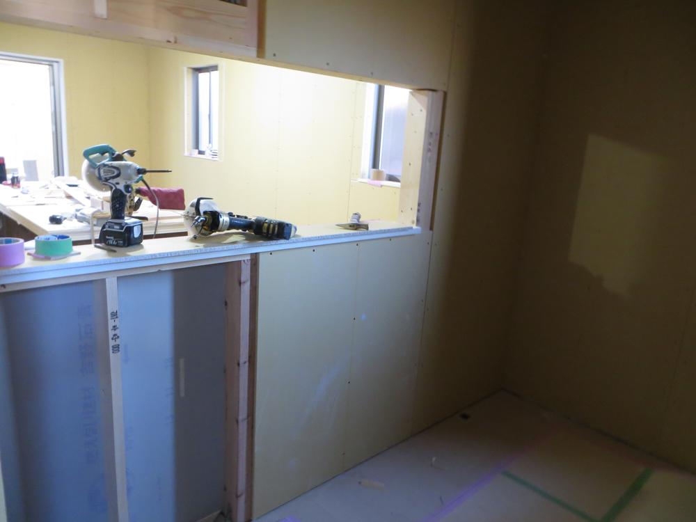 Kitchen. Indoor (12 May 2013) Shooting Popularity of face-to-face. Living-in stairs