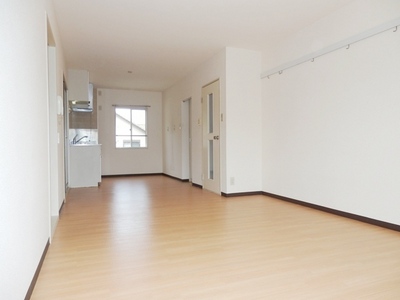 Other room space. Living as viewed from a different angle (Room No. shooting by the same type)