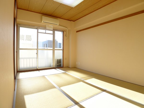 Other room space. Japanese-style room 6 quires