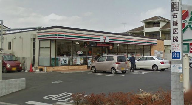 Convenience store. Seven-Eleven Matsudo Rokkodai 8-chome up (convenience store) 650m